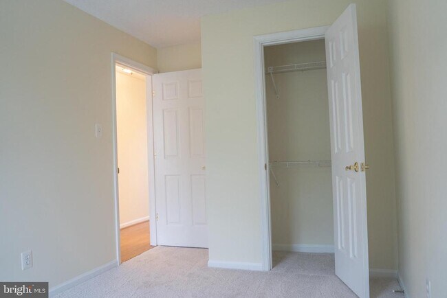 Building Photo - 12101 Greenwood Ct