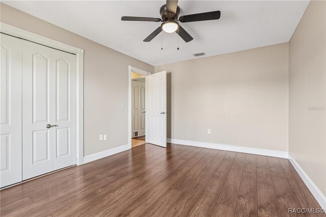 Building Photo - 1717 Danbury Dr