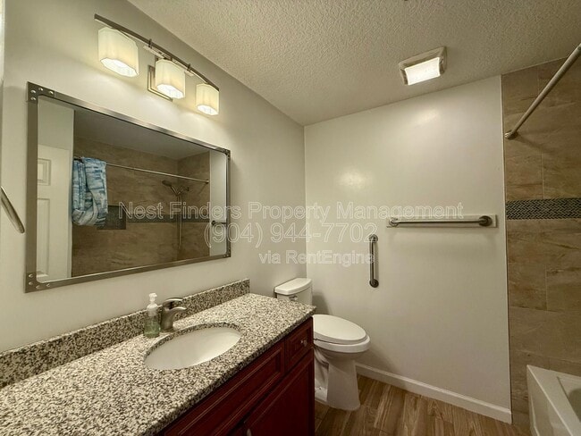 Building Photo - 7007 Holiday Hill Ct