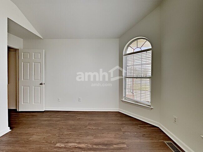 Building Photo - 603 Stone Meadow Ct