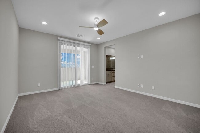 Building Photo - 4bedroom home in Summerlin