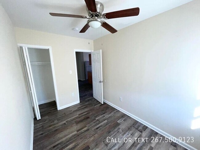 Building Photo - 6841 Lynford St