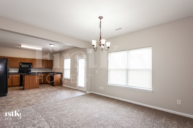 Building Photo - 1737 Larne Cir