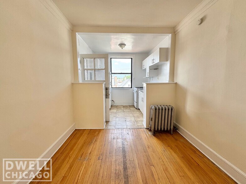Building Photo - 2342 N Spaulding Ave