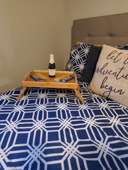 Master bedroom - 818 Lee Andrews Ave SE