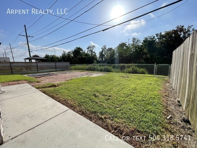 Building Photo - 1013 Cougar Dr