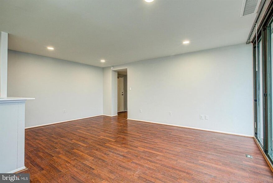 Building Photo - 16 S Van Dorn St