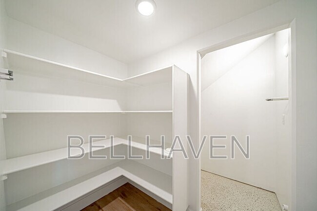 Building Photo - 1471 Elmore Ave