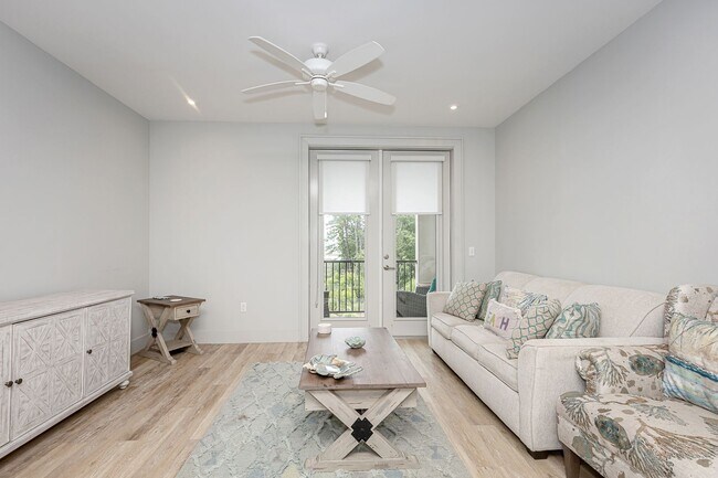 Building Photo - Fully furnished luxurious waterfront condo at The Inlet!