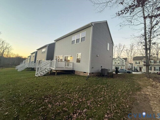 Building Photo - 6454 Fennec Run