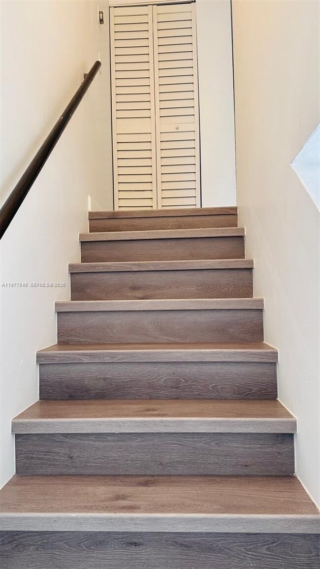 Building Photo - 8240 SW 149th Ct