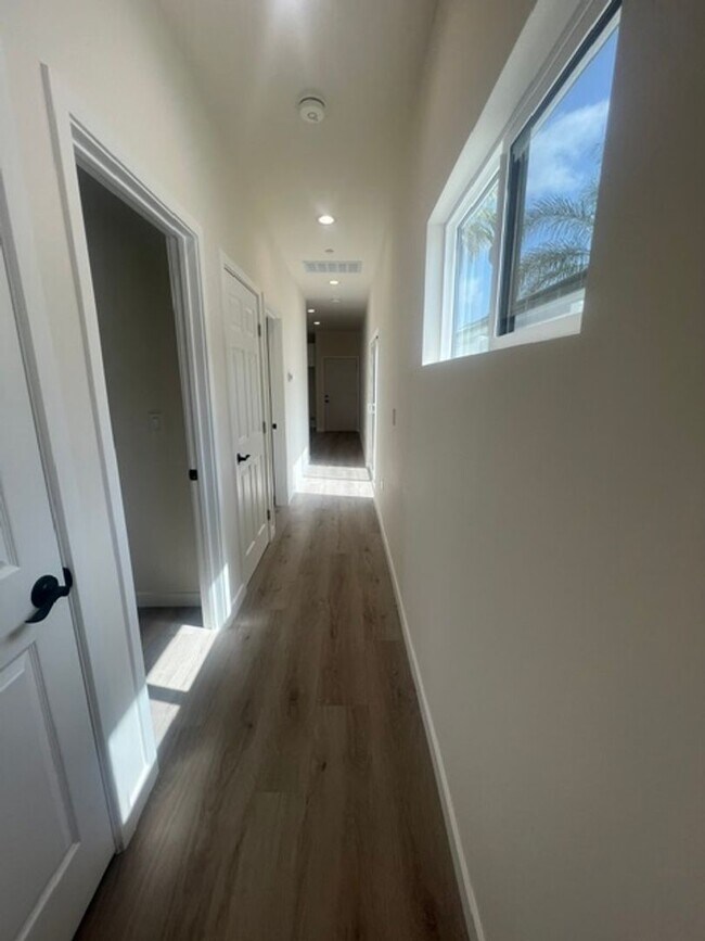 Building Photo - 7317-7321 Garden Grove Avenue