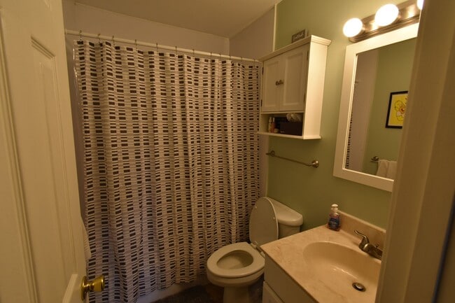 Building Photo - 3 Bedroom Home in Camp Hill