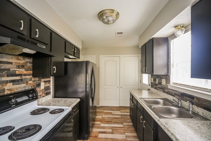 Building Photo - 4595 S Berrypick Ln