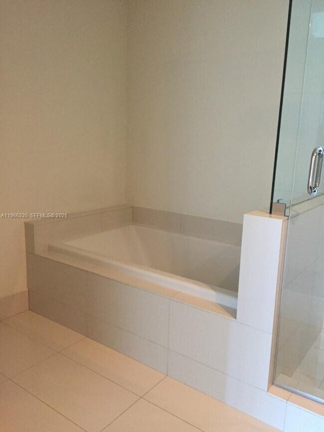 Building Photo - 1100 S Miami Ave