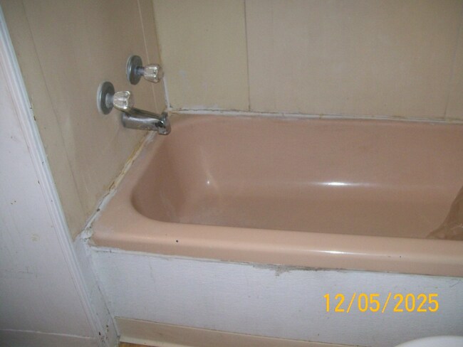 Building Photo - 3098 Springhill Rd