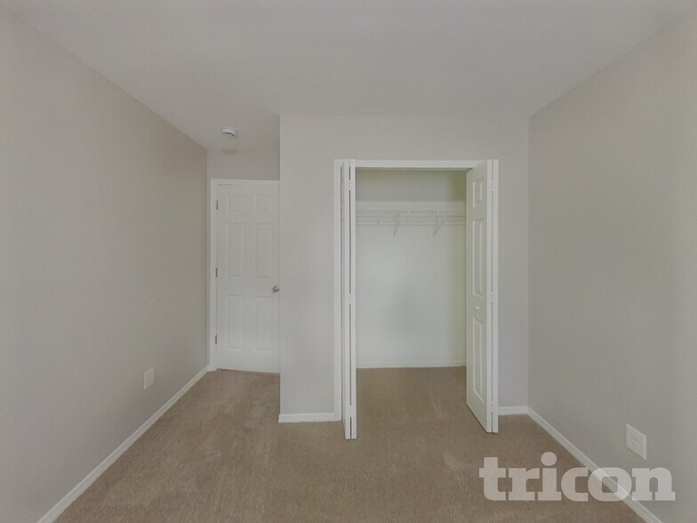 Building Photo - 3728 Charterhall Ln