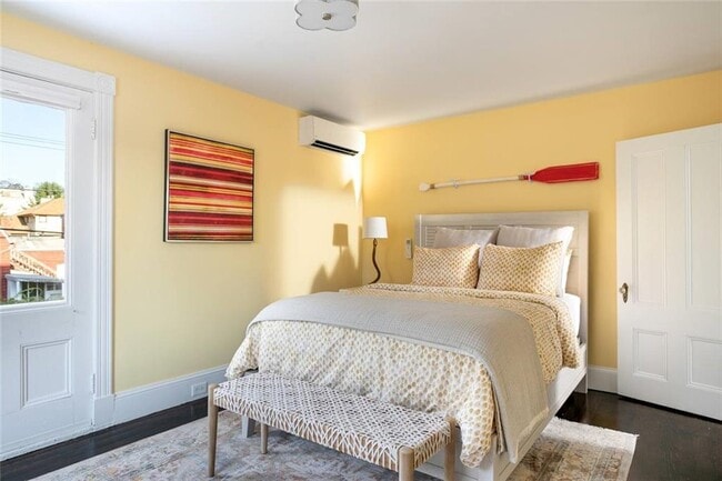 Building Photo - 169 Ruggles Ave