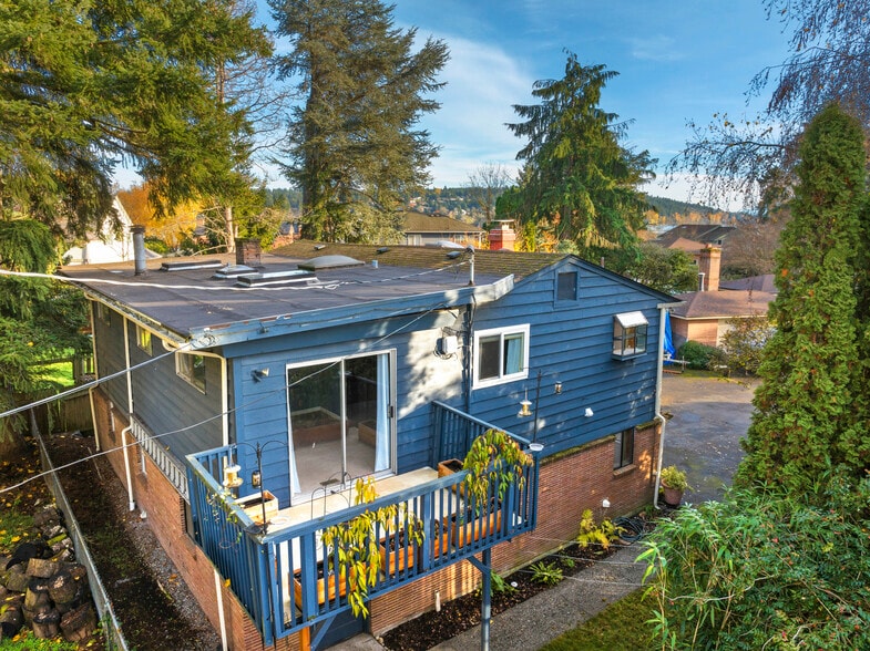 Building Photo - 16758 45th Ave NE