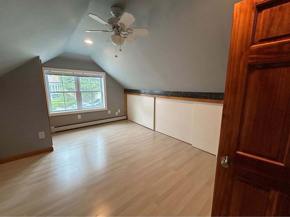 Building Photo - 18 Park Ave