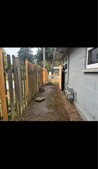 Building Photo - 8402 Lieser Ct