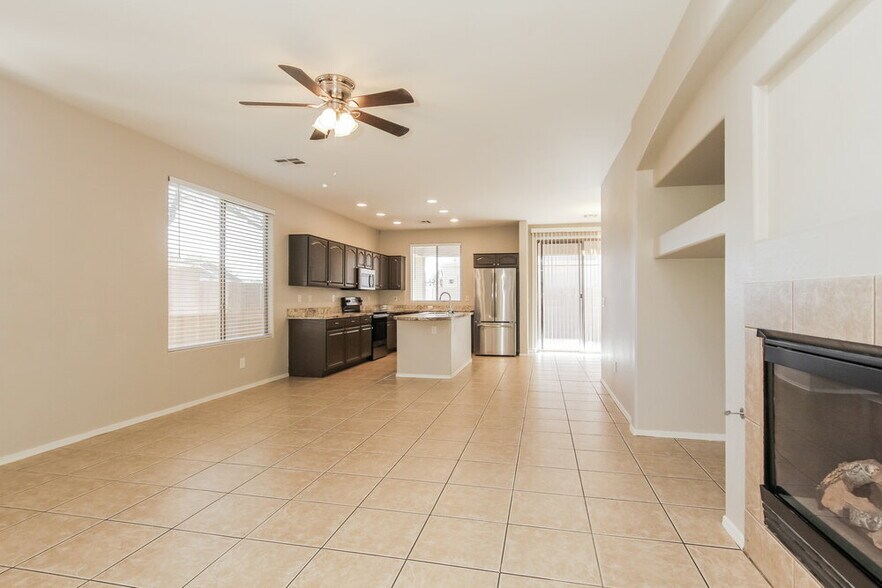 Building Photo - 2507 W Old Paint Trail