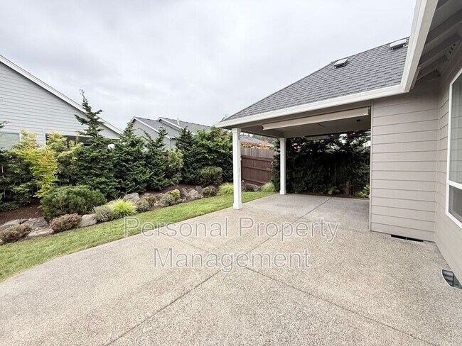 Building Photo - 5604 NE 133rd St