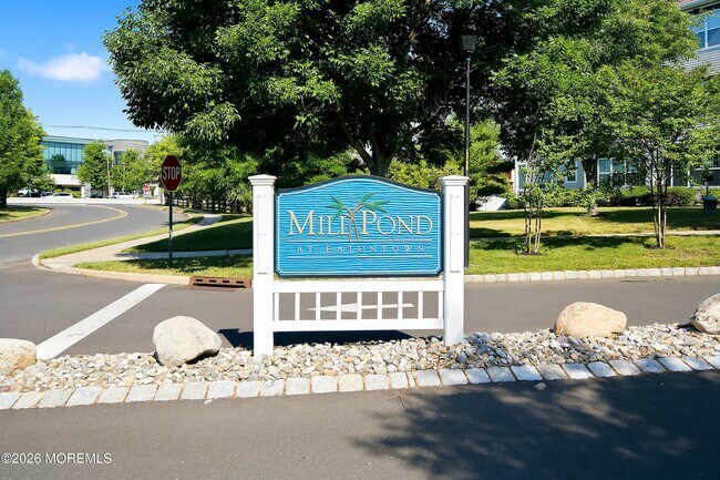 Building Photo - 313 Mill Pond Wy