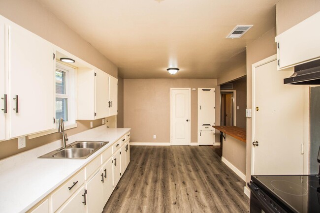 Building Photo - 4402 29th St