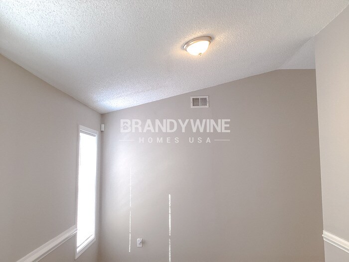 Building Photo - 1139 Commons Ct