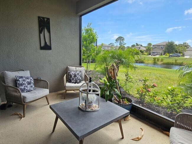 Building Photo - Annual Furnished or Seasonal Short-Term 4 Bedroom 2.5 Bathroom Home in Palmero!