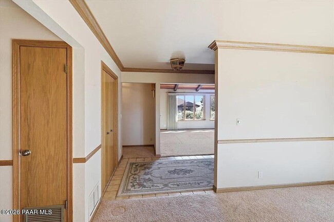 Building Photo - 235 Solar Heights Terrace