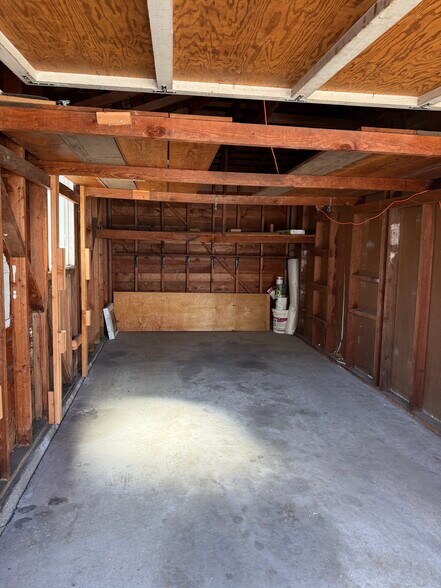 Garage - 317 Herma Ct