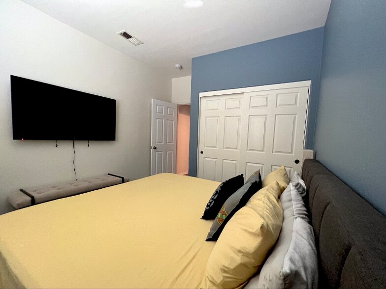 Building Photo - 2285 Shiney Stone Ln