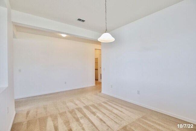 Building Photo - Beautiful 3/ 2 Home with a 2 Car Garage and a Water view- St Cloud!