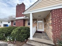 Building Photo - 9709 Saxony Rd