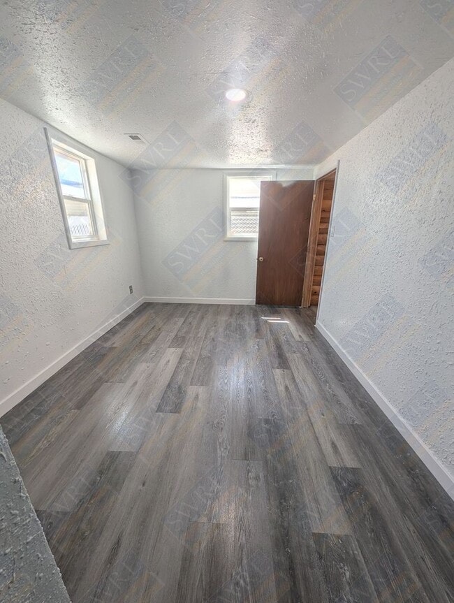 Building Photo - 1036 McKinley Ave