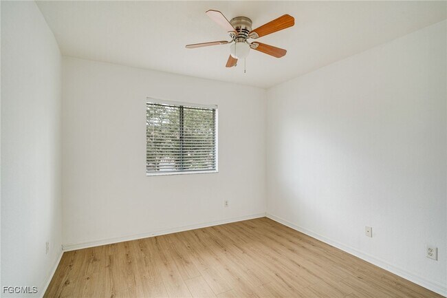 Building Photo - 3174 Antica St
