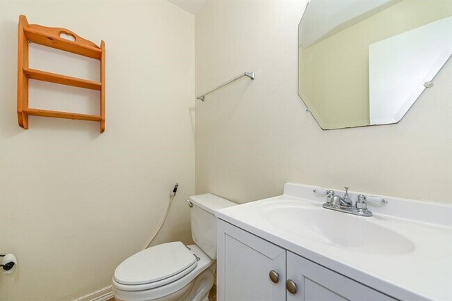 Building Photo - 11830 Hueco Tanks Dr