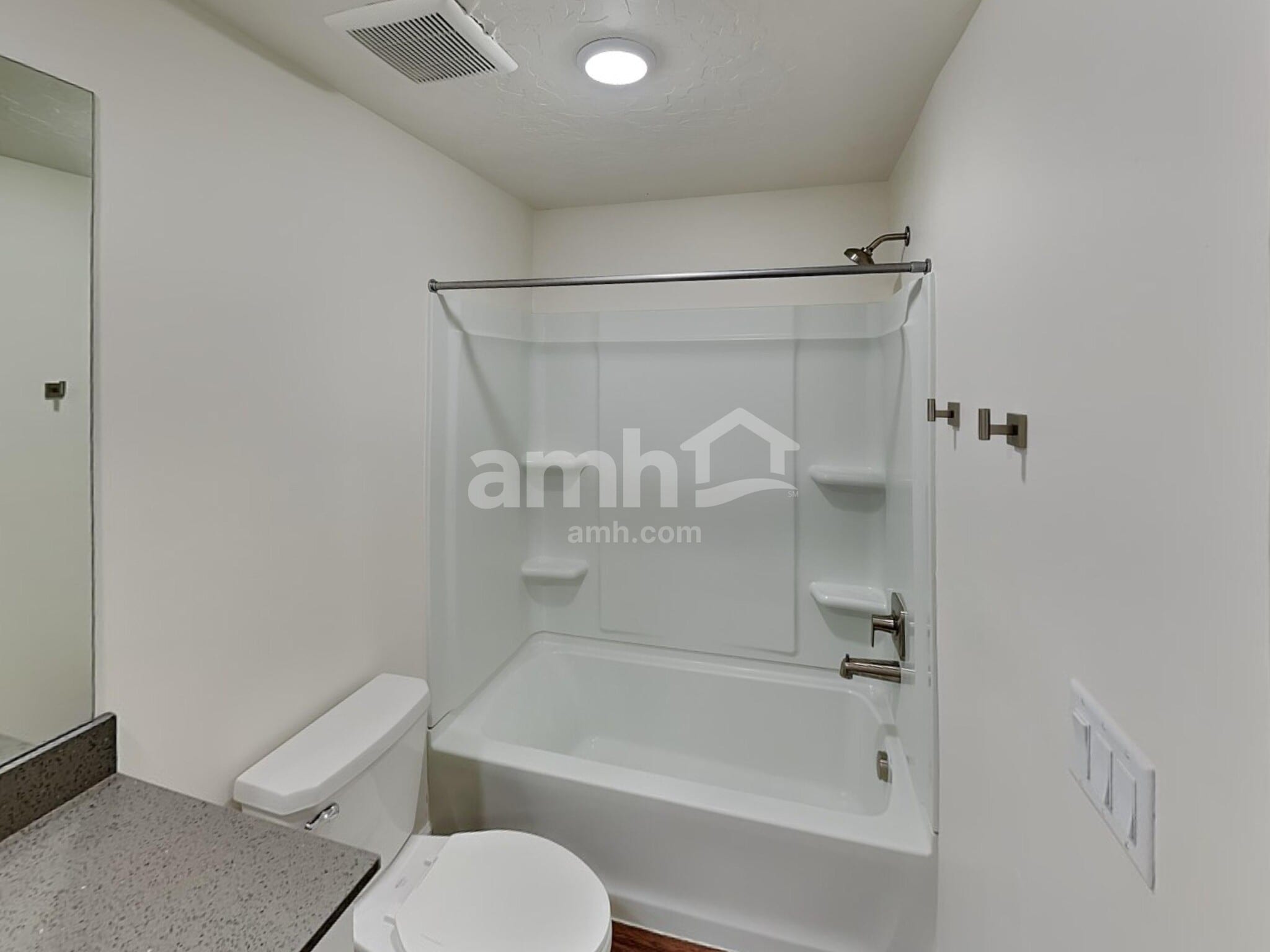 Building Photo - 6578 Old Forest Dr