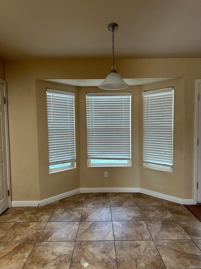 Building Photo - Beautiful Single Family Home in Bakersfield, CA