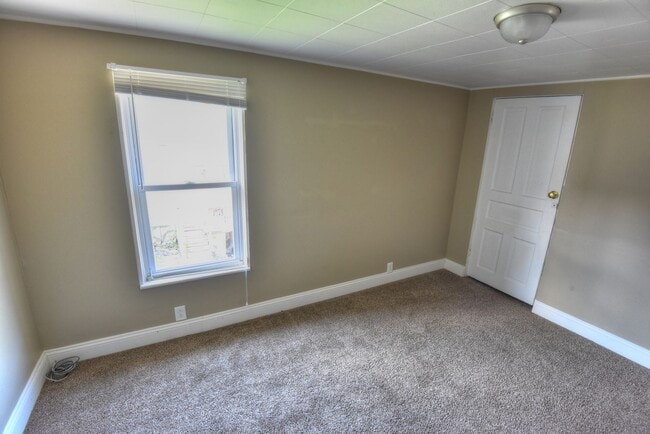 Building Photo - 2 Bed 1.5 Bath Single Family Home for Rent
