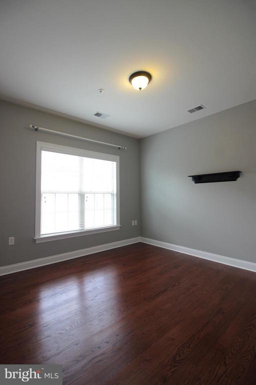 Building Photo - 421 N George Mason Dr