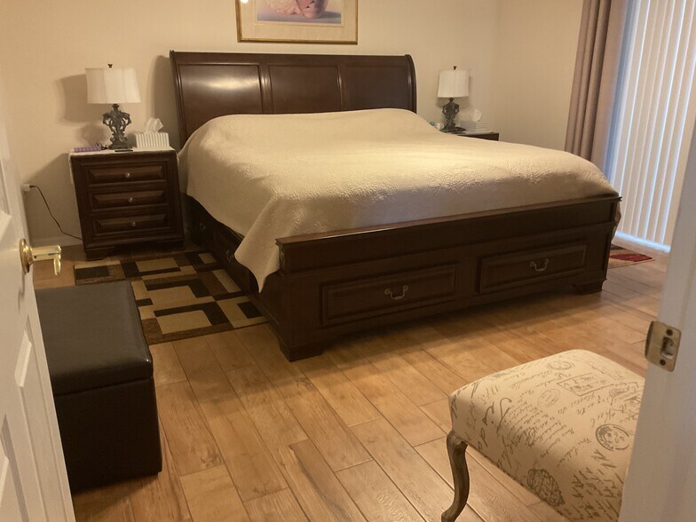 Primary bedroom - 2717 Tottenham Dr