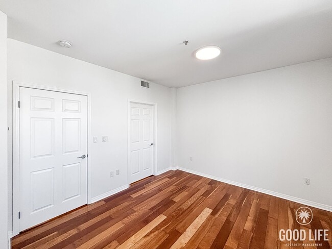 Building Photo - Beautiful 1BD/1BA Condo in Little Italy W/ A/C, W/D, Private Balcony, Reserved Parking, and Rooft...