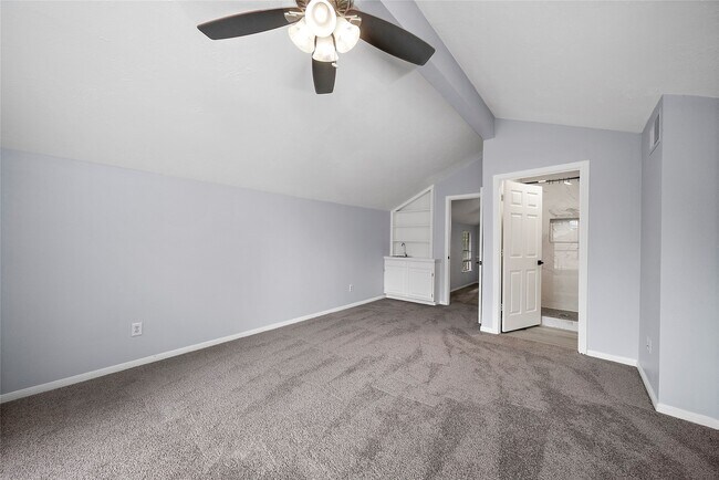 Building Photo - 21627 Park Brook Dr