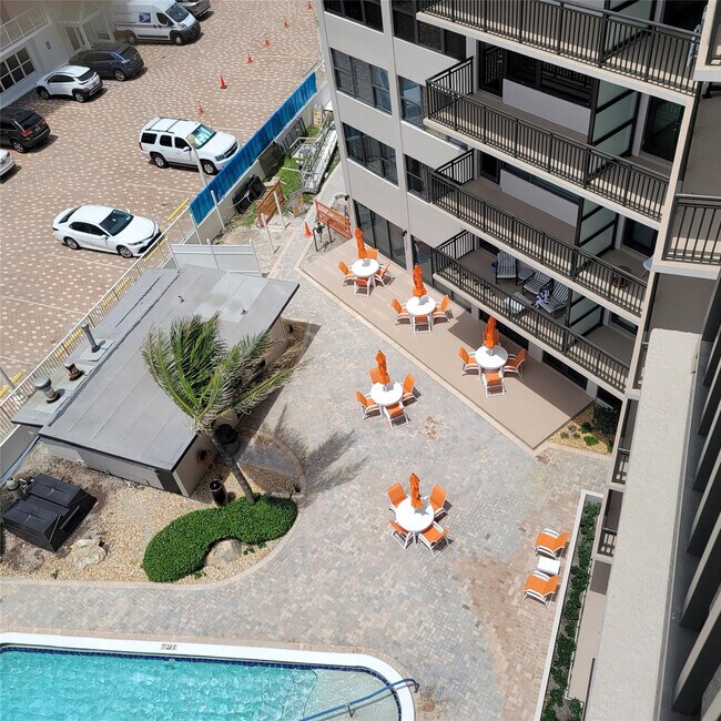 Building Photo - 3800 Galt Ocean Dr