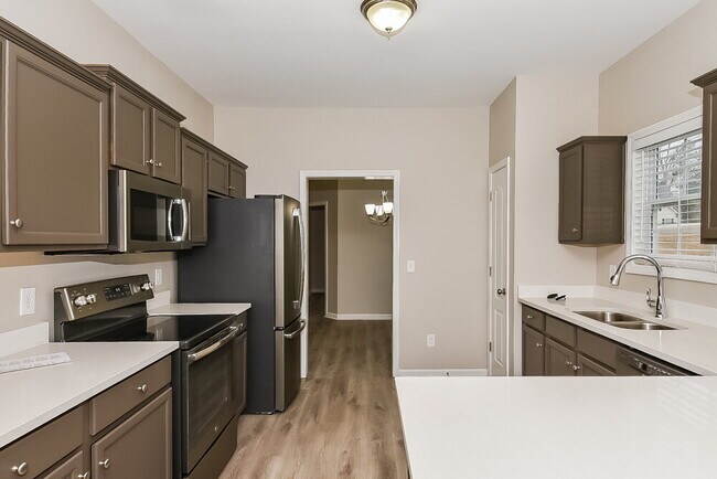 Building Photo - 27 Sandstone Pl