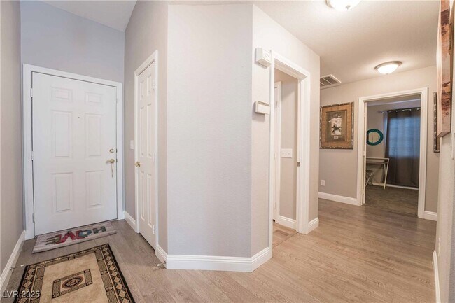 Building Photo - 5516 Honey Mesquite Ln
