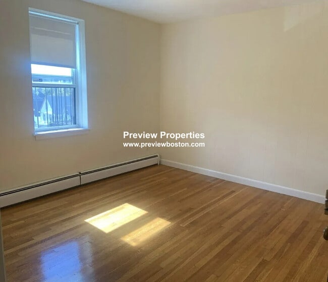 Building Photo - 180 N Beacon St